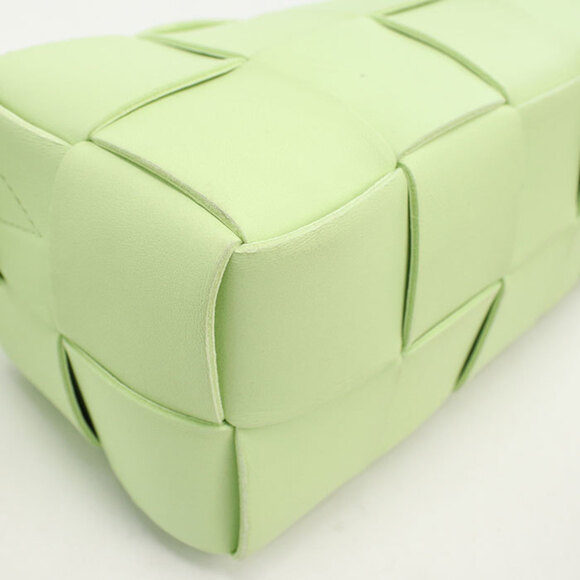 BOTTEGA VENETA Green Intrecciato Shoulder Bag - Picture 5 of 8